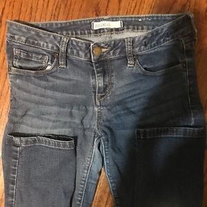 Bullhead women’s jeans!